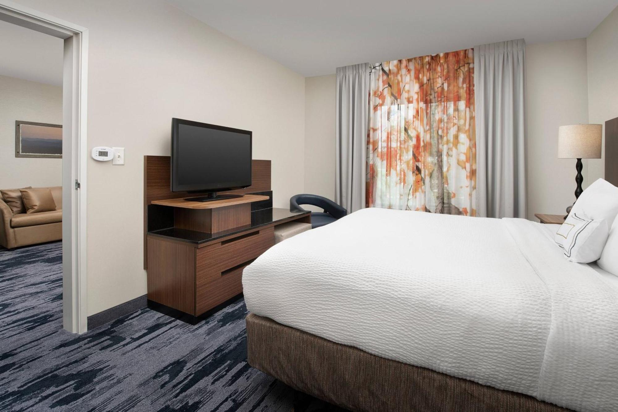 Fairfield & Baltimore Bwi Airport Hotel