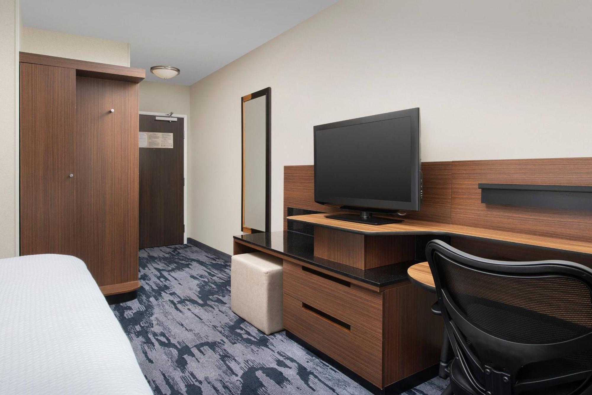 Fairfield & Baltimore Bwi Airport Hotel 3*