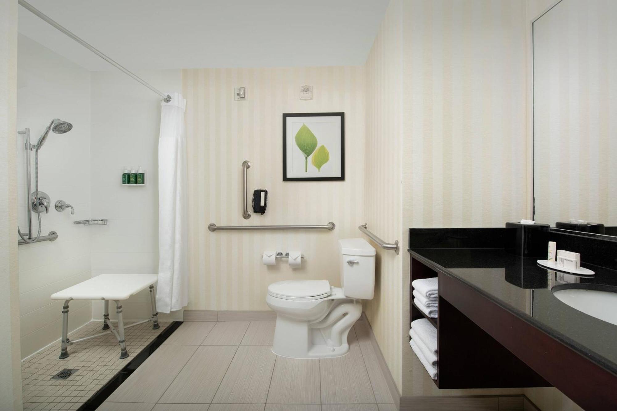 Hotel Fairfield & Baltimore Bwi Airport 3*