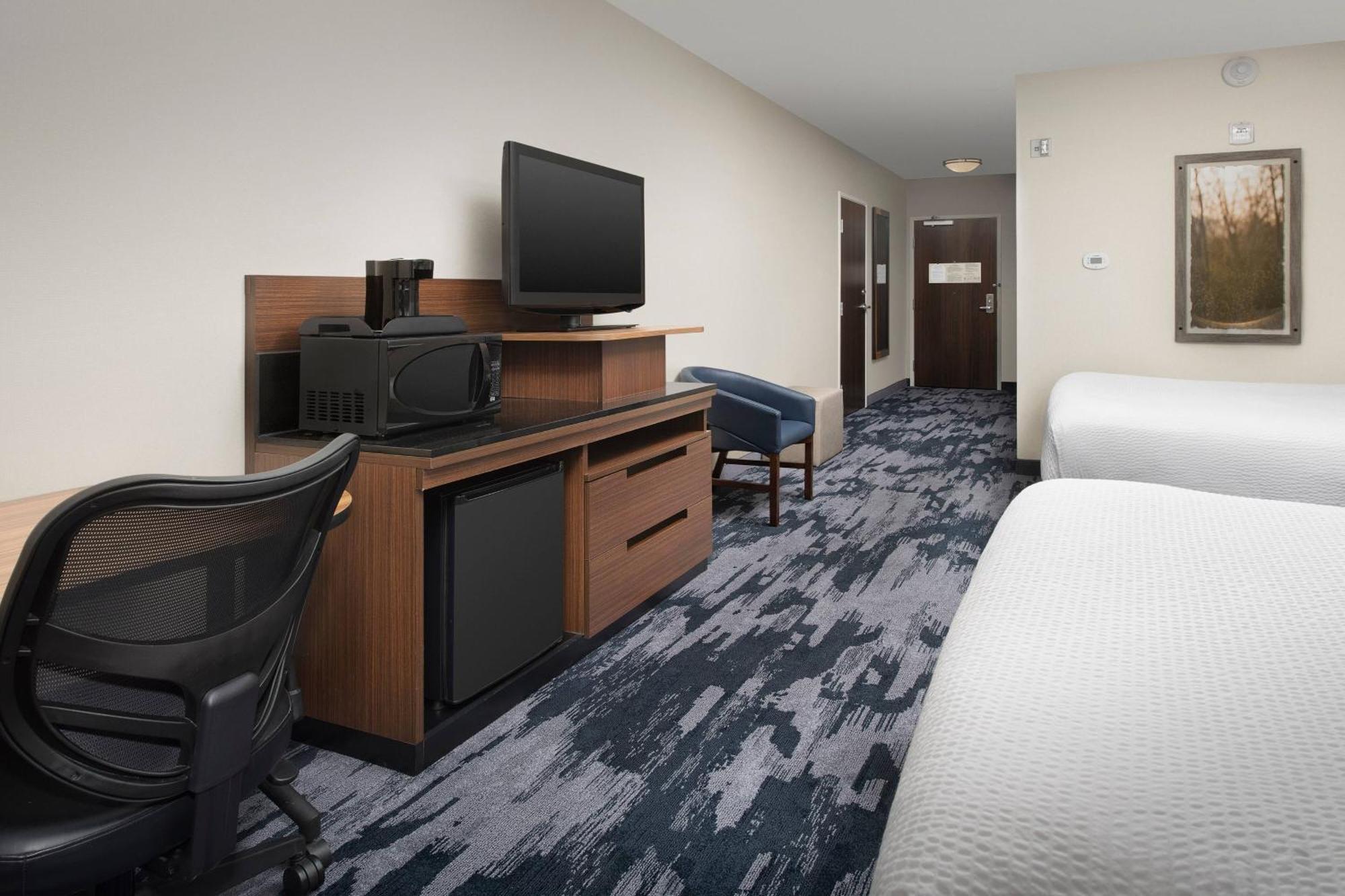 Fairfield & Baltimore Bwi Airport Hotel